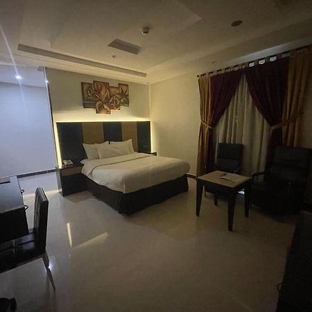 Aparthotel Tulip Al Rawdah Ar Riyad Esterno foto
