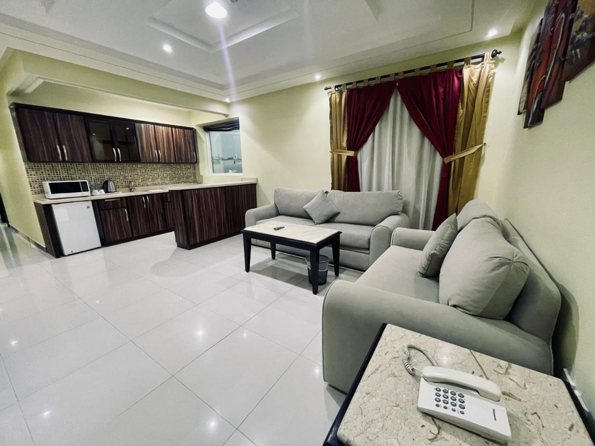 Aparthotel Tulip Al Rawdah Ar Riyad Esterno foto