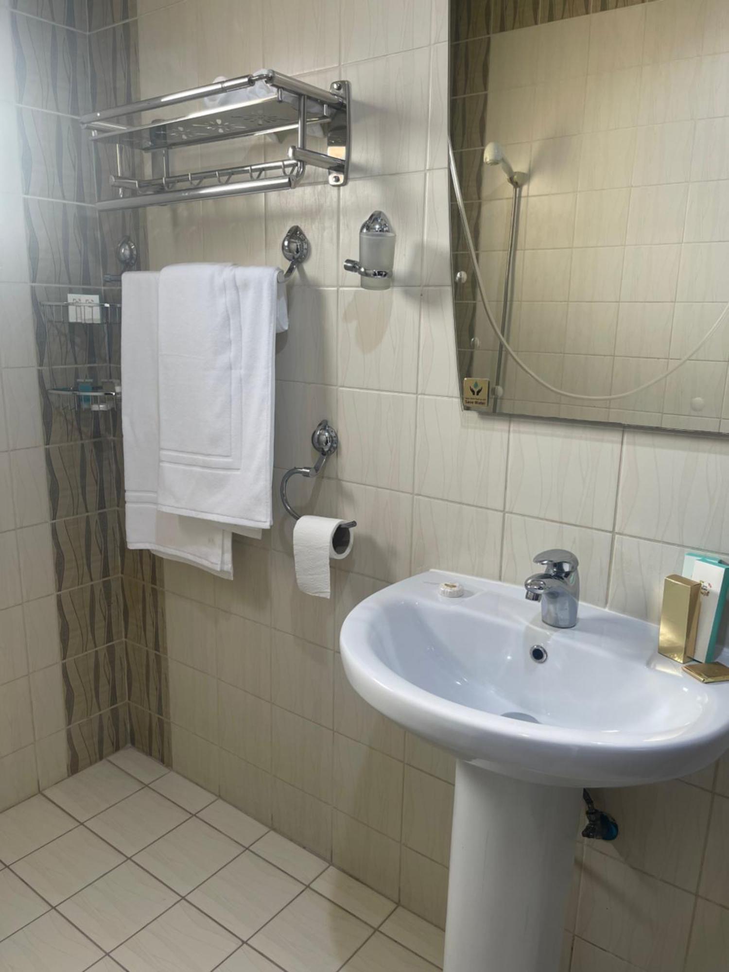 Aparthotel Tulip Al Rawdah Ar Riyad Esterno foto