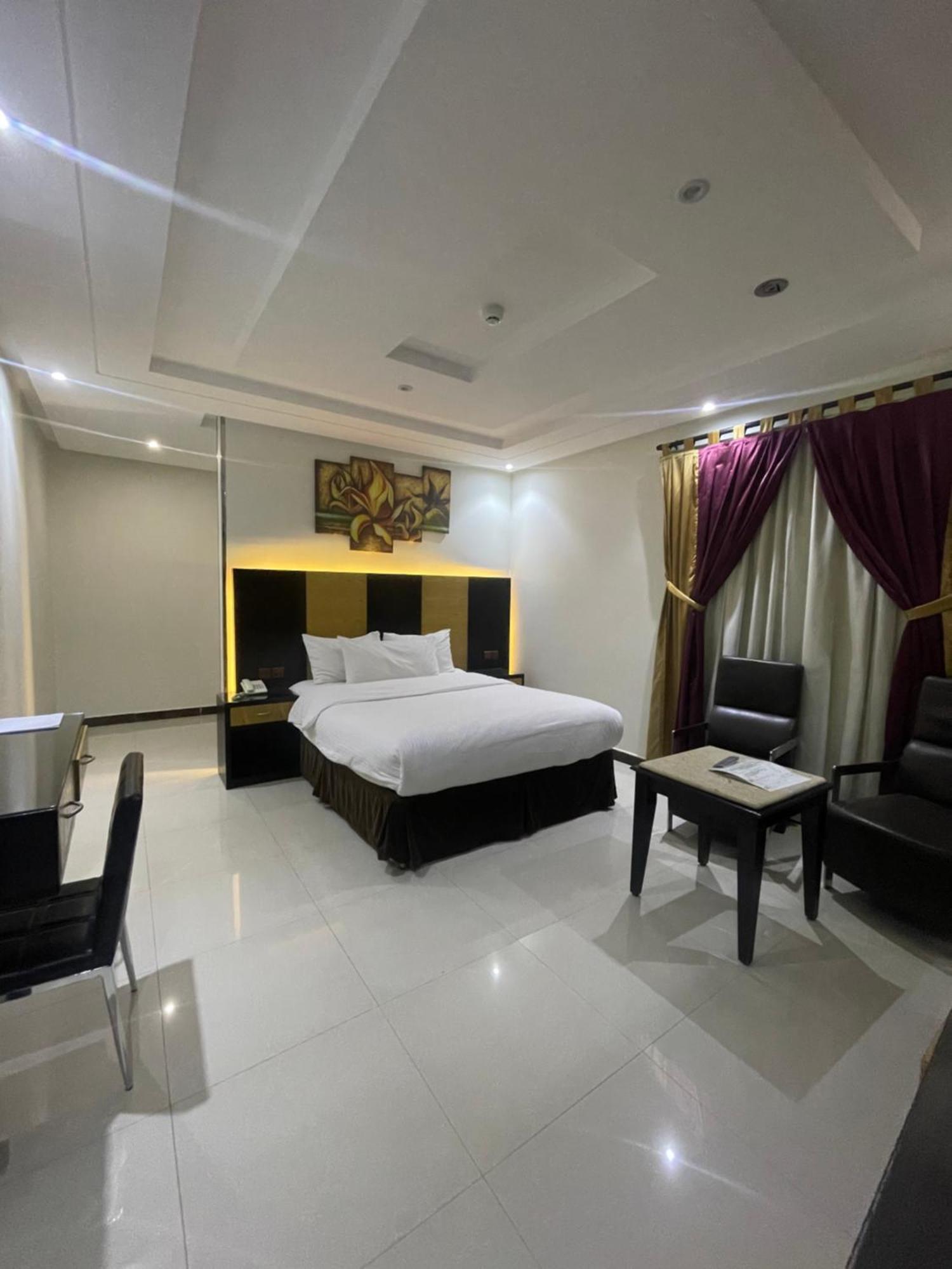 Aparthotel Tulip Al Rawdah Ar Riyad Esterno foto