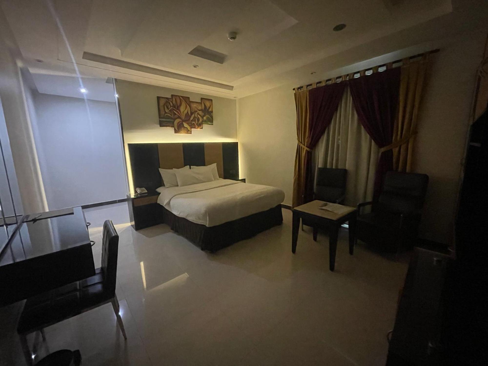 Aparthotel Tulip Al Rawdah Ar Riyad Esterno foto